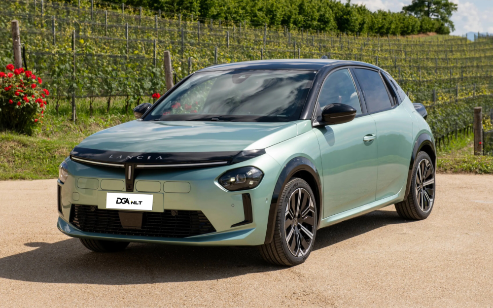 noleggio lungo termine Lancia YPSILON