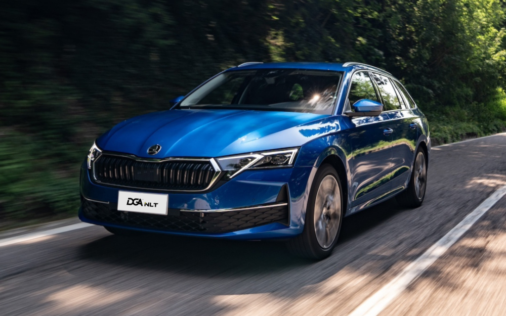 noleggio lungo termine Skoda OCTAVIA SW