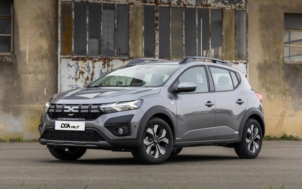 noleggio lungo termine Dacia SANDERO